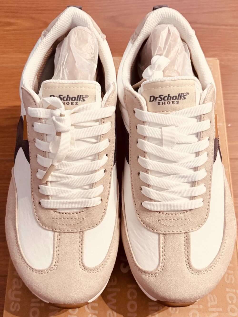 Dr. Scholl's Cream and White Women's Athletic Sneakers
